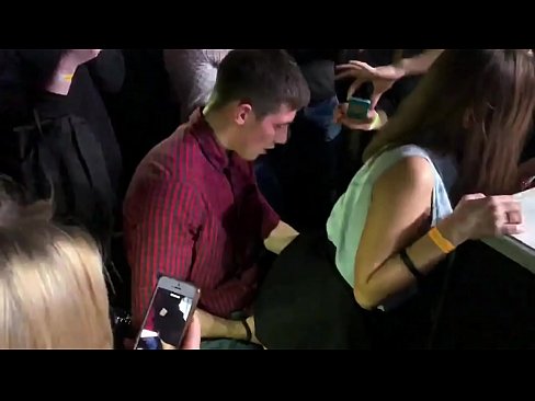 ❤️ sex tūturu i roto i te nightclub Russian. 18-tau-tawhito Russian kotiro i roto i te nono me te tara fucked i roto i te nightclub ️❌ Porno i mi.pornburst.ru ❌️❤